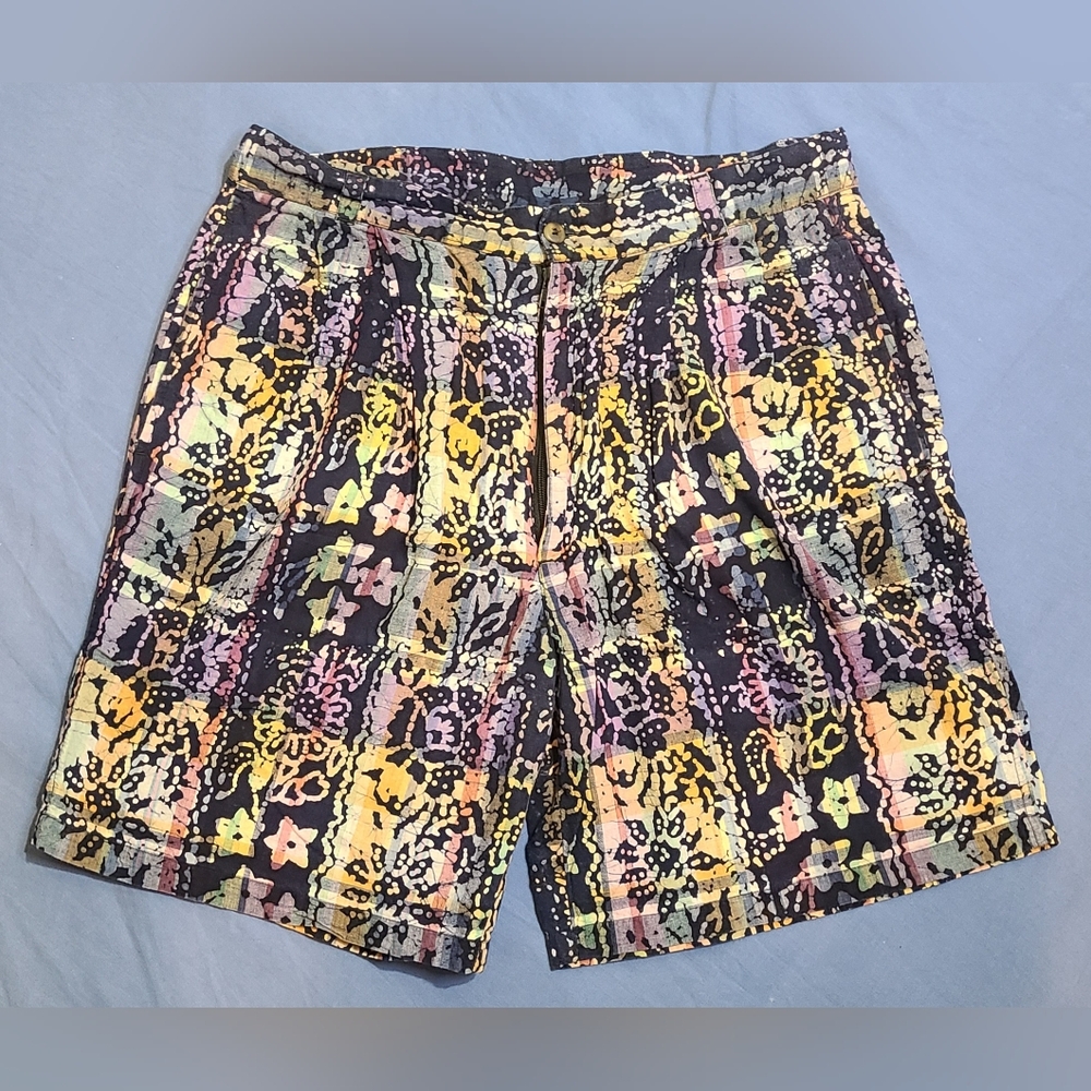 VTG 90s Y2K Women's Multicolor Tie- Dye Floral Print Shorts 100% Cotton